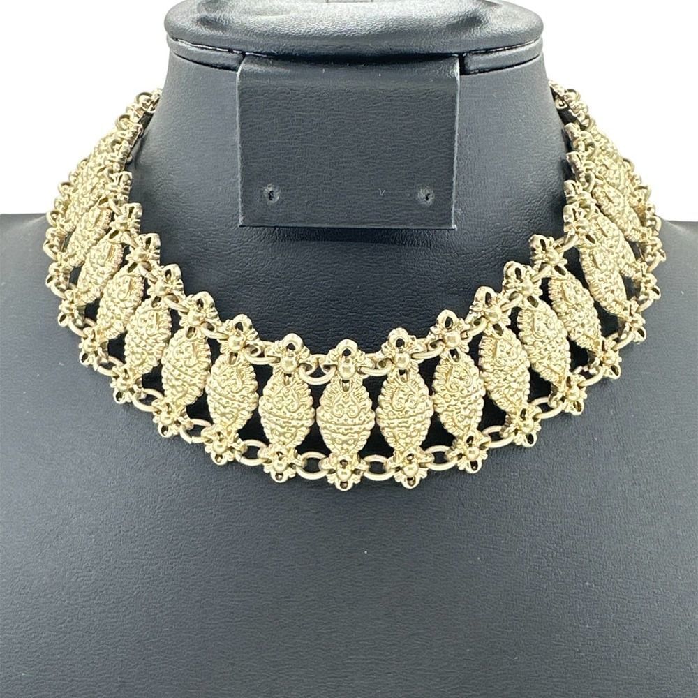 Lulus Choker Textured Pineapple Shape Link Bar Gold Tone Necklace